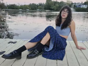 Play this uncensored clip called transbate, 28 years old, brunette hair trans