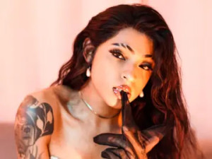 Play the complete clip named valerybarbiehot, 24 years old, brunette hair male