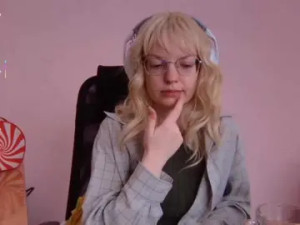 Enjoy watching the uncut clip named GemaPoulson Cam porn model from bongacams
