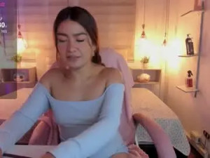 Play HD movie titled Tique_ Cam porn model from chaturbate