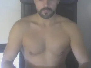 Play the uncensored video named evianpar, 42 years old, male