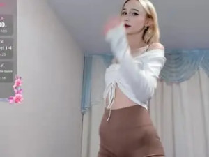 Watch this complete scene titled Sweety_ellis Cam porn model from chaturbate