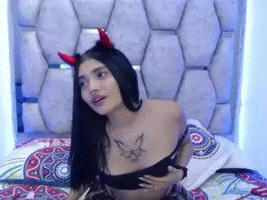 View uncut scene called Analymilles Cam porn model from chaturbate