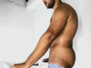 Stream this HD scene called Tommy_Sccot, 25 years old, male