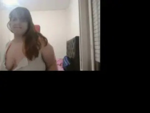 Play the uncut video of Camichubby Cam porn model from cam4