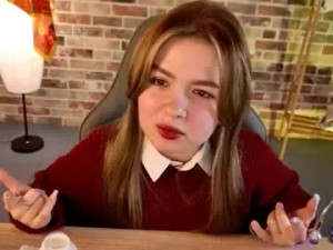 Play this uncut movie titled Haleysun Cam porn model from chaturbate