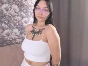 Enjoy watching this uncensored video called Hazelthomas Cam porn model from camsoda