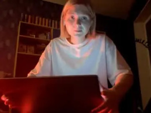 Enjoy watching uncut clip of Unahilse Cam porn model from chaturbate