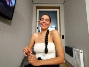 Enjoy watching hardcore clip of IvanaGildea Cam porn model from bongacams