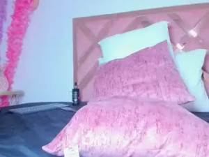 Play complete movie titled Sweetkataleya_ Cam porn model from chaturbate