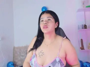View full scene named Dakothabrown Cam porn model from bongacams