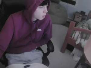 View this uncut movie named larmcberr, 21 years old, male