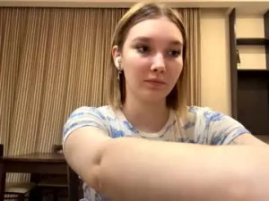 View hardcore scene titled Willowmucci Cam porn model from chaturbate