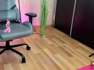 Play uncensored scene of Linaf1owers Cam porn model from chaturbate
