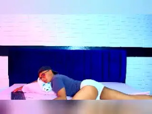 Play full video named AngelDuzt, trans