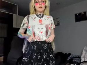 Stream the hardcore clip named Orvadowden Cam porn model from chaturbate