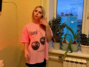 Watch uncensored video called CarenPoellnitz Cam porn model from bongacams