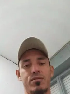 Watch uncensored video of Alessandro23z, 34 years old, male