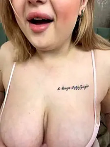 Stream complete movie called KellyMoors Cam porn model from stripchat