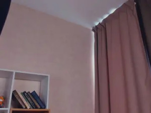 Enjoy watching the uncut scene of FreidaGodbolt Cam porn model from cam4