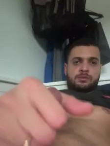 Enjoy watching the full movie titled Lhtiago, 18 years old, male