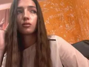 Play HD clip of Edralokhmator Cam porn model from camsoda