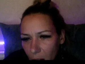 Play uncut clip named Krisred Cam porn model from bongacams