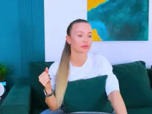 Enjoy watching the HD movie named Elizabethholt Cam porn model from chaturbate