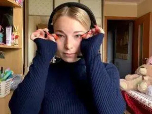 Enjoy watching this HD video called Aaliyahgreen Cam porn model from camsoda