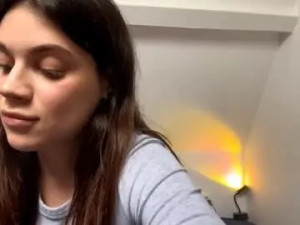 Play this full clip titled Carolynboseman Cam porn model from chaturbate