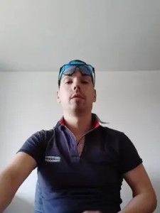 Stream this uncut scene of bodybuilder94, 31 years old, male