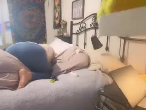 Play the complete clip called Bw696991188279 Cam porn model from chaturbate