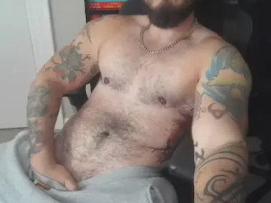 Play this uncut movie titled BakwardsCap, 38 years old, male