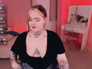 Play this uncensored movie titled Apriladdamss Cam porn model from chaturbate