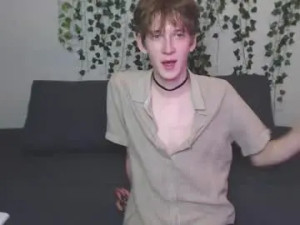 Play this full movie of kaislutx, 18 years old, male