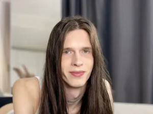 Enjoy watching the HD video called JessieRayne, 19 years old, brunette hair trans