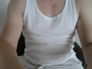 Stream the HD clip called SweetyBenny, 21 years old, male