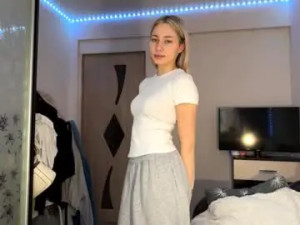 Stream this complete clip of Rickibasilio Cam porn model from chaturbate