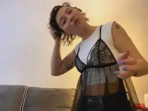 Watch this HD video of EbonyThall Cam porn model from cam4