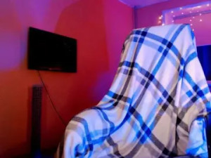 View this complete clip of EmiRisse Cam porn model from bongacams