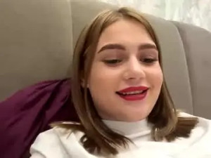 View HD video of Laciepalazola Cam porn model from chaturbate