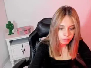 Play the uncut scene named Its_arianasweet Cam porn model from chaturbate