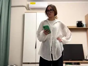 View the full scene named Kareentrueax Cam porn model from chaturbate