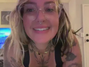 Play the complete movie named NicoleRichmond Cam porn model from cam4