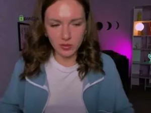 Play the complete clip of Elen-dark Cam porn model from camsoda