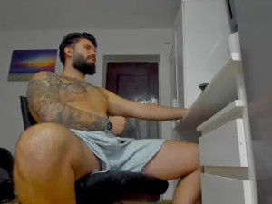 Play this complete scene titled LukeDenver, 23 years old, male