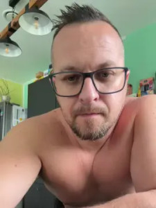 View HD movie named Michback, 41 years old, male