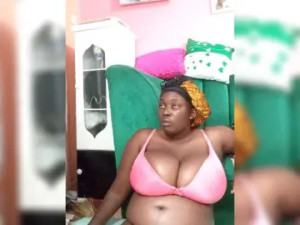 Enjoy watching full scene called Sweetsasha Cam porn model from bongacams