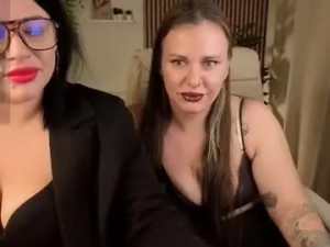 Stream this uncensored video called Michelle__luna Cam porn model from chaturbate