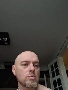 Enjoy watching the full scene of LickasBelgium, 43 years old, male